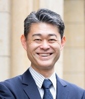 鈴木健二郎